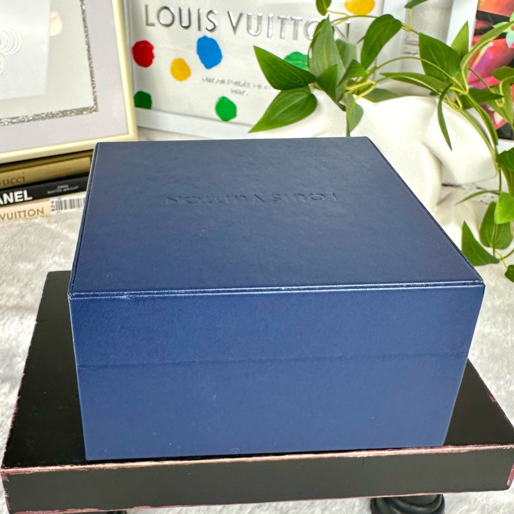 Louis Vuitton Large size Blue Leather jewelry box or watch box LIKE NEW RARE - Picture 5 of 13
